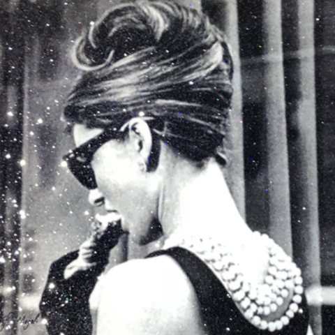 AUDREY HEPBURN BFAST TIFFANY